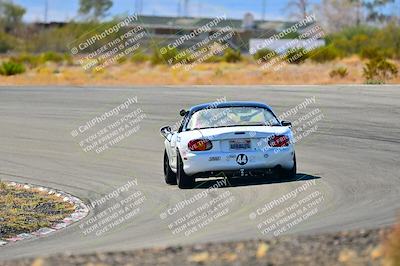 media/Oct-18-2025-Extreme Speed (Sat) [[d6d7e1fef1]]/Group 3 Purple/Session 3 (Turn 1)/